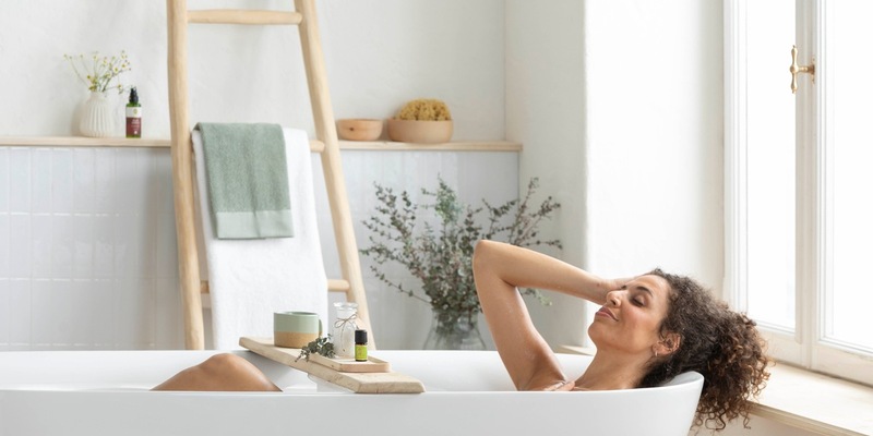 Wärmende Rituale für Körper und Seele: Mit ätherischen Ölen entspannt ins neue Jahr - Foto: presseportal.de