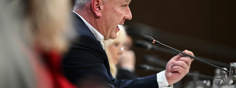 Berlins Regierender Bürgermeister Kai Wegner ist auch Mitglied der CDU-Fraktion. (Archivbild) - Foto: Britta Pedersen/dpa