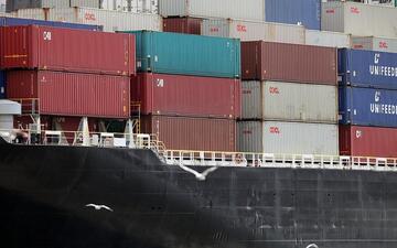 Container (Archiv) - Foto: via dts Nachrichtenagentur