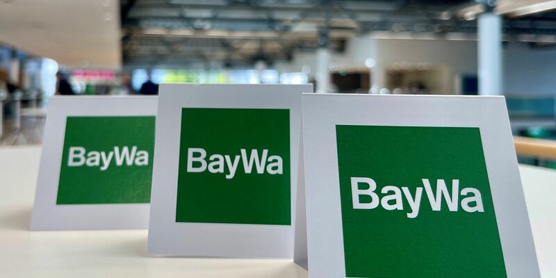 Aus vier mach drei: Die Baywa trennt sich von ihrem Vorstandschef, nun sollen die verbliebenen drei Vorstände das Unternehmen leiten. (Symbolbild) - Foto: Carsten Hoefer/dpa