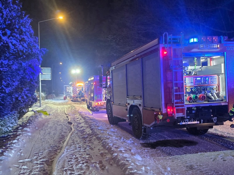 FW Celle: Kellerbrand- drei Personen und eine Katze gerettet - Foto: presseportal.de
