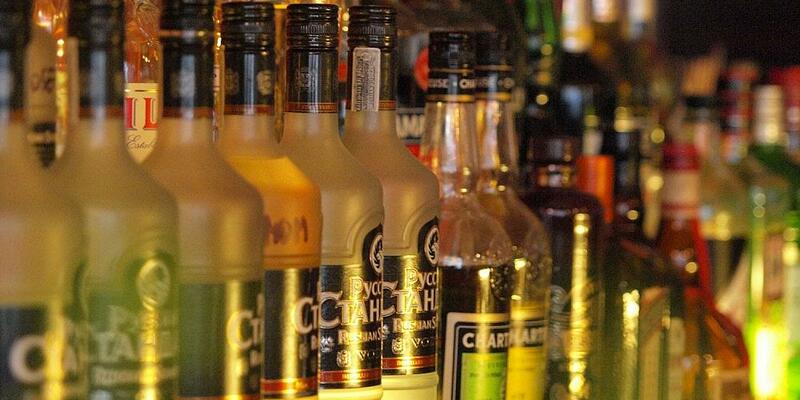 Wodka-Flaschen (Archiv) - Foto: via dts Nachrichtenagentur