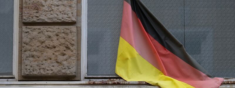 Auswanderung ist für jeden Fünften in Deutschland zumindest abstrakt ein Thema. (Symbolbild) - Foto: Boris Roessler/dpa