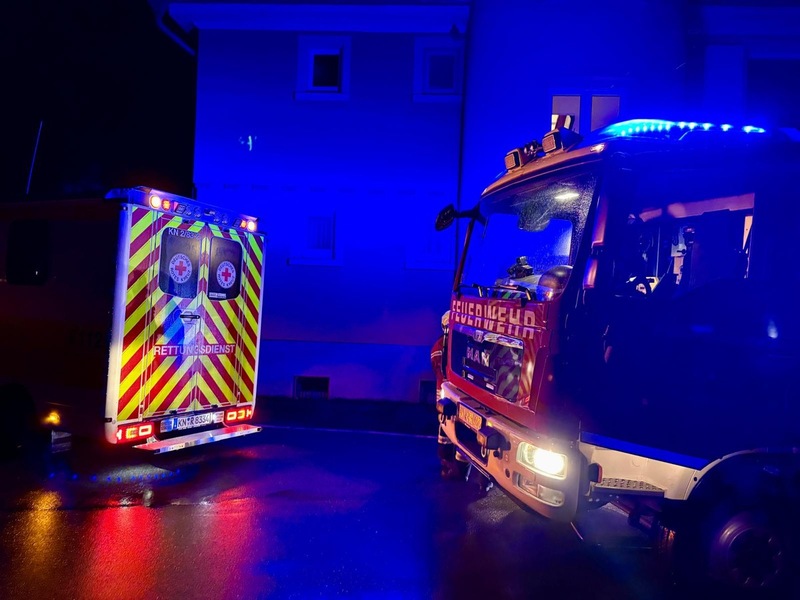 FW Reichenau: Nottüröffnung - Person gerettet, Reichenau-Lindenbühl, 10.01.2026 - Foto: presseportal.de