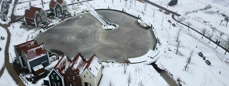 Viele Landschaften sind seit Tagen verschneit - auch in Regionen, in denen das mittlerweile eher selten vorkommt. - Foto: Lars Penning/dpa