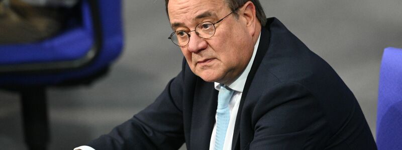 CDU-Außenpolitiker Armin Laschet warnt angesichts der Grönland-Ambitionen der USA vor einem Zerbrechen der Nato. - Foto: Niklas Graeber/dpa