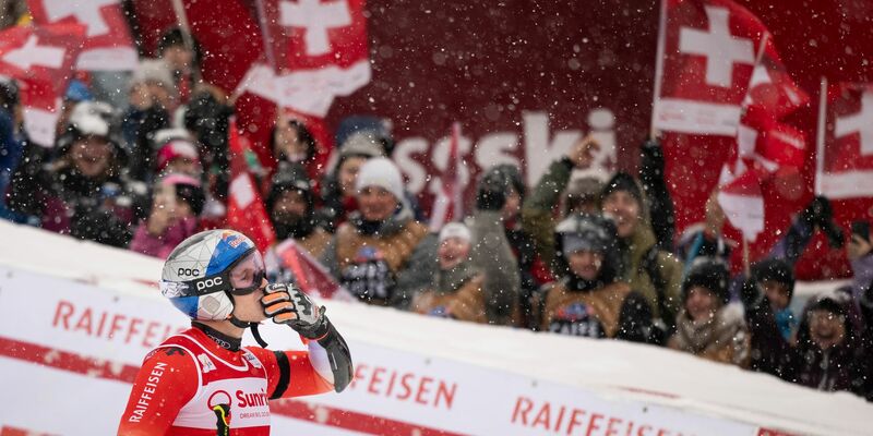 Marco Odermatt triumphierte im fünften Jahr nacheinander in Adelboden. - Foto: Jean-Christophe Bott/KEYSTONE/dpa