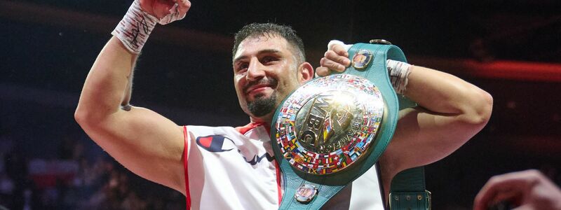 In der dritten Runde explodierte der Deutsche (r). - Foto: Bernd Thissen/dpa