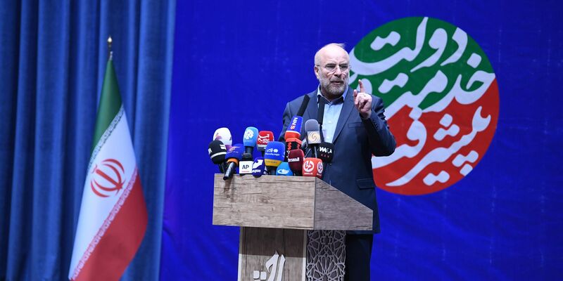 Der Sprecher des iranischen Parlaments spricht Israel und den USA eine deutliche Warnung aus. (Archivbild)  - Foto: Shadati/XinHua/dpa