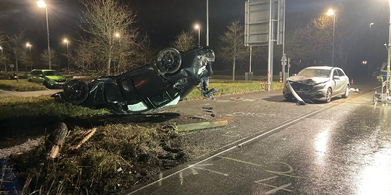POL-SO: Drei Verletzte bei Verkehrsunfall - Verdacht auf verbotenes Rennen - Foto: presseportal.de