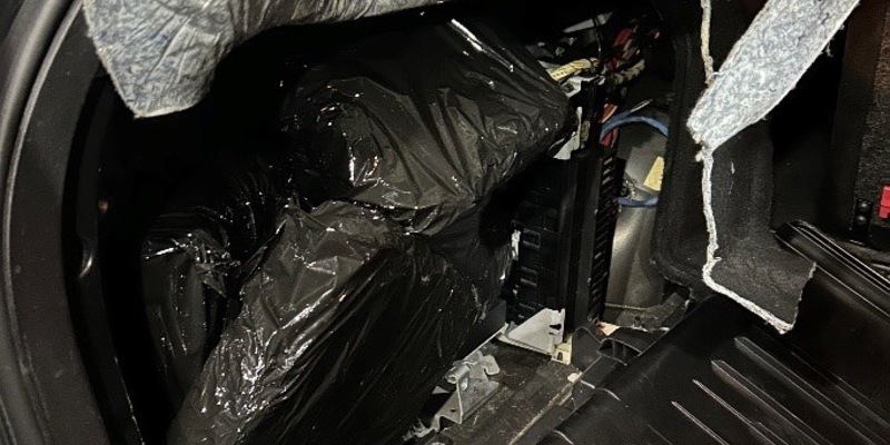 HZA-H: Gemeinsame Pressemitteilung der Staatsanwaltschaft Hildesheim und des Hauptzollamts Hannover - Fluchtversuch endet im Schnee - Foto: presseportal.de