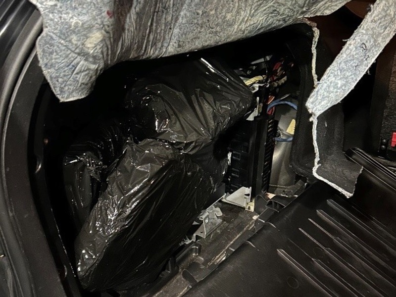 HZA-H: Gemeinsame Pressemitteilung der Staatsanwaltschaft Hildesheim und des Hauptzollamts Hannover - Fluchtversuch endet im Schnee - Foto: presseportal.de