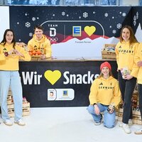 Premium Partner EDEKA-Verbund mit Team Deutschland auf der #roadtomilanocortina / EDEKA-Verbund sorgt für ausgewogene Verpflegung bei der Team D Einkleidung - Foto: presseportal.de