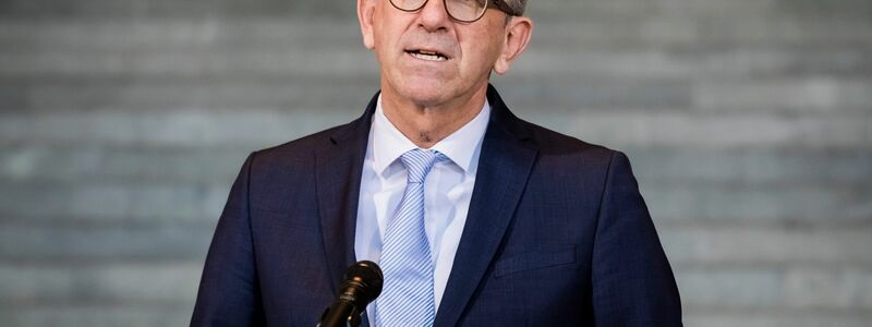 Kulturstaatsminister Wolfram Weimer gibt sich überzeugt von der Qualität des deutschen Films. (Archivbild) - Foto: Christoph Soeder/dpa