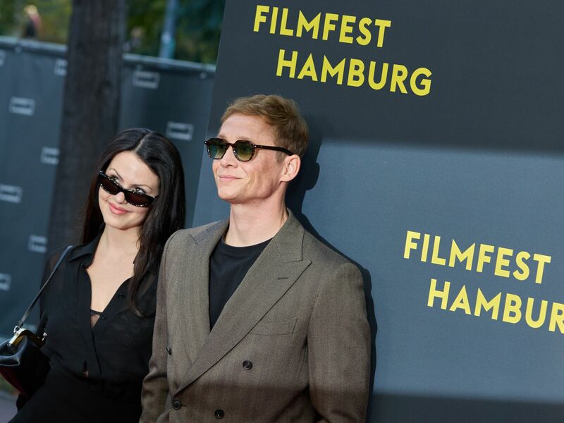 Haben «Ja» gesagt: Ruby O. Fee und Matthias Schweighöfer (Archivbild).  - Foto: Georg Wendt/dpa