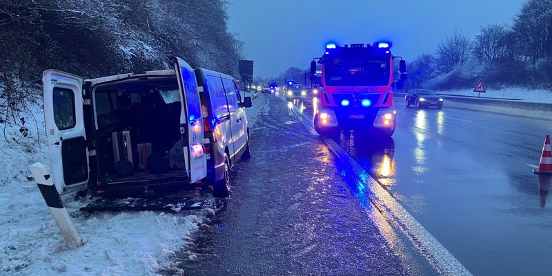 FW-RS: Verkehrsunfall auf der Autobahn sowie mehrere wetterbedingte Rettungsdiensteinsätze in den Morgenstunden - Foto: presseportal.de