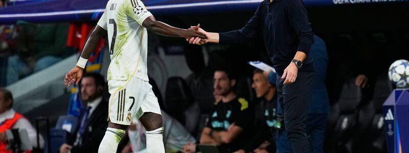 Mit Vinicius Junior hatte Xabi Alonso Ärger wegen einer Auswechslung. (Archivbild) - Foto: Manu Fernandez/AP/dpa