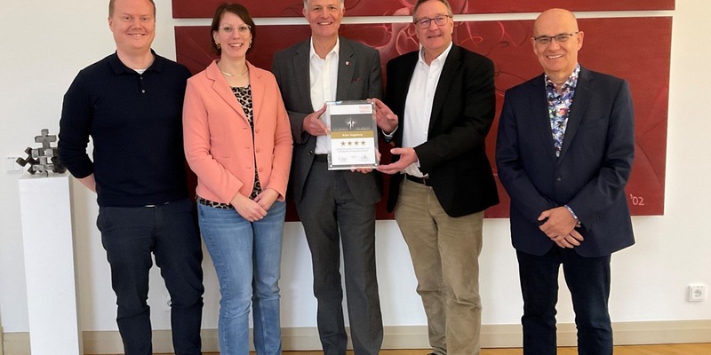 Im Kreis der Besten: Kreis Segeberg glänzt erneut beim Recruiting-Excellence-Audit® / Erste Organisation deutschlandweit absolviert drittes Recruiting-Excellence-Audit® - Foto: presseportal.de