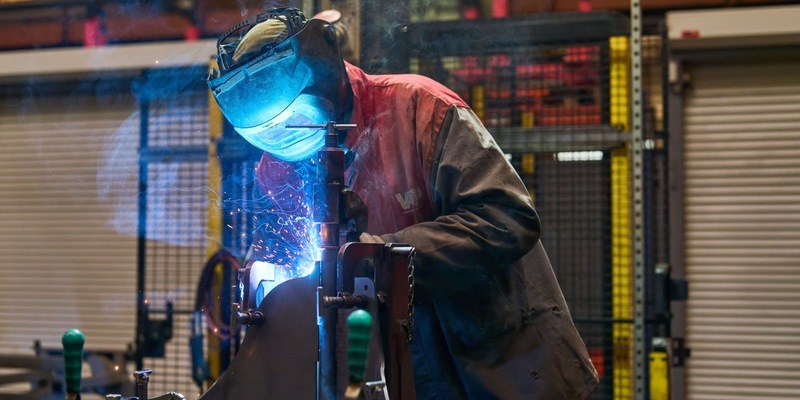 Militärische Reparaturwerkstatt erhält Zulassung für das Schweißen von Panzerfahrzeugen deutscher Herstellung durch die Bundeswehr, erste Aufträge werden bereits ausgeführt - Foto: presseportal.de