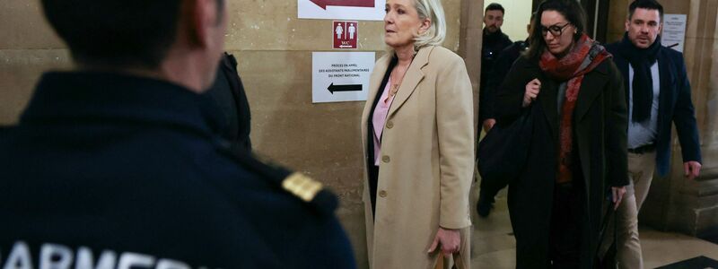Der Ausgang des Verfahrens ist für Le Pen folgenschwer, denn es geht letztlich auch darum, ob sie 2027 bei der Präsidentschaftswahl antreten kann. - Foto: Thomas Samson/AFP/dpa