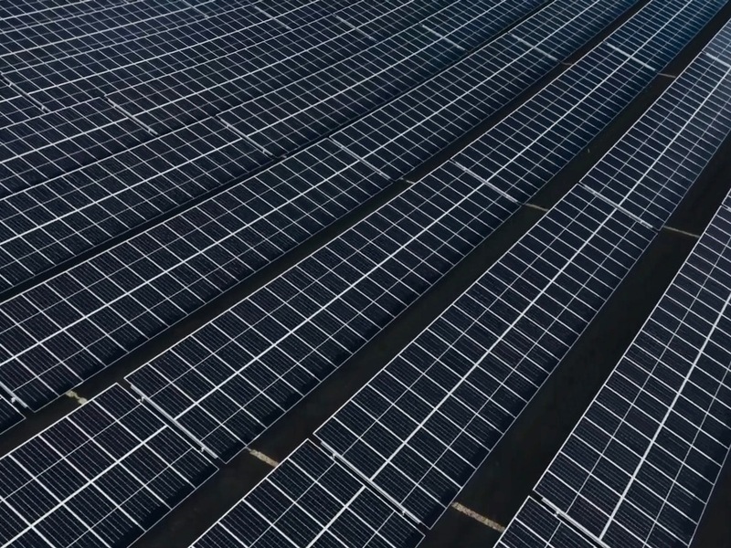 Ausbau der dezentralen Energieversorgung in Bayern: Die Connected Dots Holding GmbH erwirbt umfangreiches Photovoltaik-Projektportfolio - Foto: presseportal.de