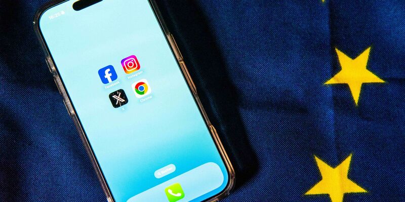 Die EU-Kommission ist trotz anhaltender Kritik an der US-Plattform weiterhin dort aktiv. (Symbolbild) - Foto: Alicia Windzio/dpa