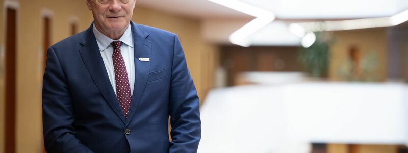 Minister Rainer setzt auf Kostenentlastungen für die Landwirte. (Archivbild) - Foto: Sebastian Gollnow/dpa
