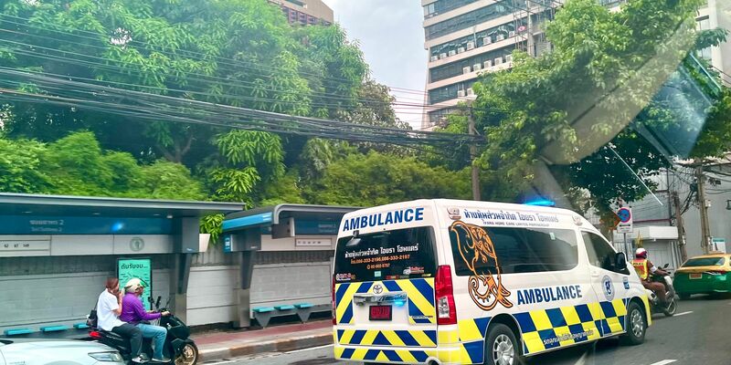 Viele Verletzte mussten in Krankenhäuser gebracht werden. (Symbolbild) - Foto: Carola Frentzen/dpa