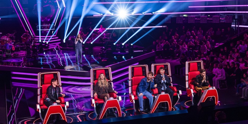 Michael Patrick Kelly Flavia Leony Roman Lochmann Heiko Lochmann Alvaro Soler The Voice Kids - Foto: Joyn/Richard Hübner, presseportal.de