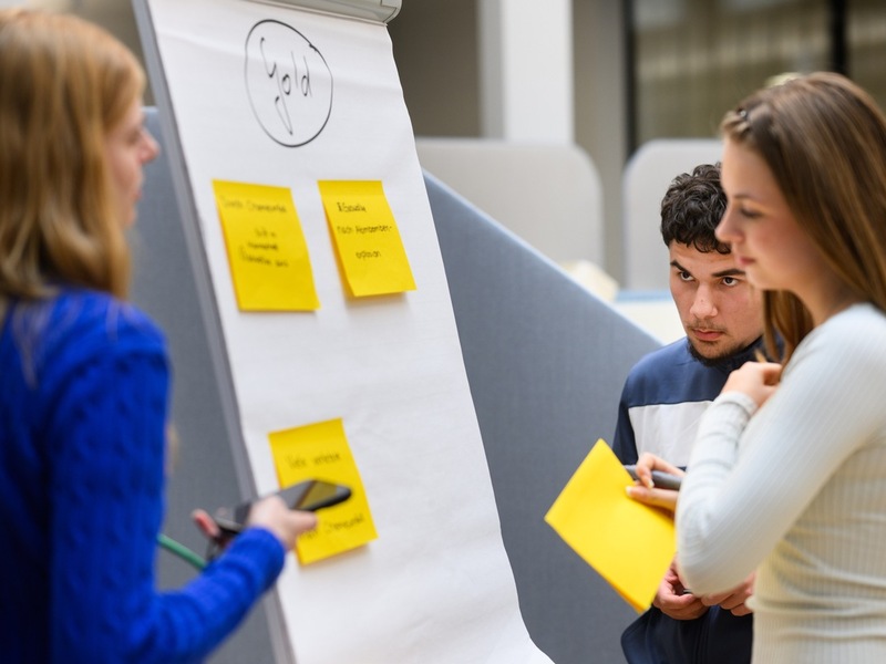 Deutscher Lehrerverband und #UseTheNews starten Partnerschaft für Medien- und Demokratiebildung - Foto: presseportal.de