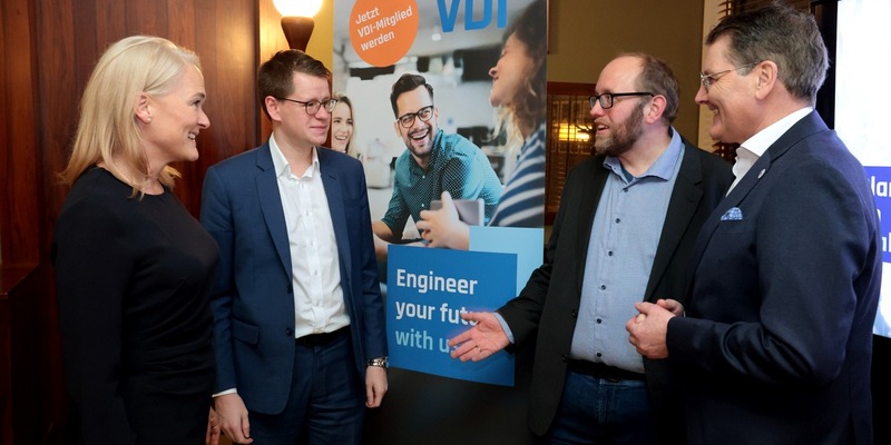 Dialog als Geschwindigkeits-Booster für Deutschland: Frühe Öffentlichkeitsbeteiligung als Schlüssel für Investitionen - Foto: presseportal.de