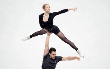 Minerva Hase und Nikita Volodin - hier im Training - liegen nach dem Kurzprogramm bei der EM auf dem zweiten Platz. - Foto: Mike Egerton/PA/AP/dpa