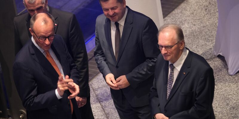 Merz sieht Grund für Zuversicht. - Foto: Sebastian Willnow/dpa