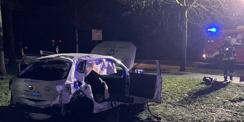 FW-WAF: Technische Rettung nach Verkehrsunfall - Foto: presseportal.de