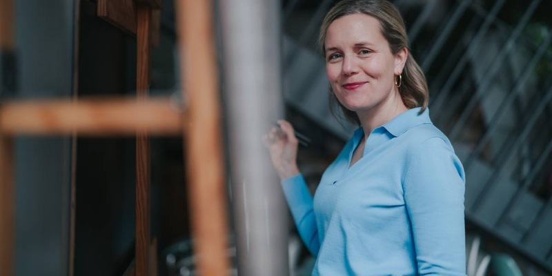 Janine Lampprecht von der Grenzlotsen GmbH deckt auf: Diese versteckten Zollfehler kosten Unternehmen jährlich Millionen - Foto: presseportal.de