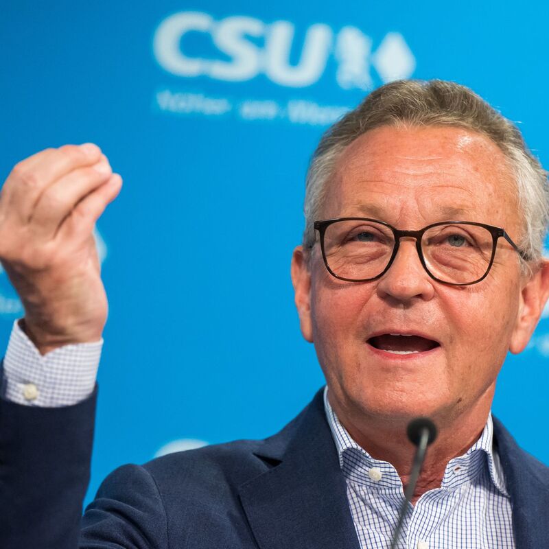 Der frühere Baywa-Chef Klaus Josef Lutz auf einer CSU-Veranstaltung im Jahr 2022. Lutz hat bislang sämtliche Vorwürfe im Zusammenhang mit der Schieflage der Baywa zurückgewiesen. (Archiv) - Foto: Peter Kneffel/dpa
