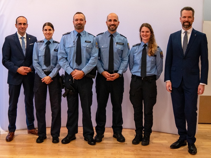 Mittelhessen: Polizeipräsidium Mittelhessen startet Pilotprojekt Demokratiepaten - Polizeischutz für die Demokratie - Foto: presseportal.de