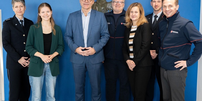 POL-AC: Musik, die berührt und bewegt: Polizei Aachen spendet 5700 Euro aus dem Adventskonzert für soziale Initiativen - Foto: presseportal.de