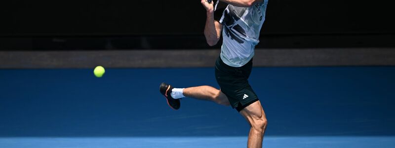 Alexander Zverev will die Lücke zu Jannik Sinner und Carlos Alcaraz schließen. (Archivbild) - Foto: Joel Carrett/AAP/dpa