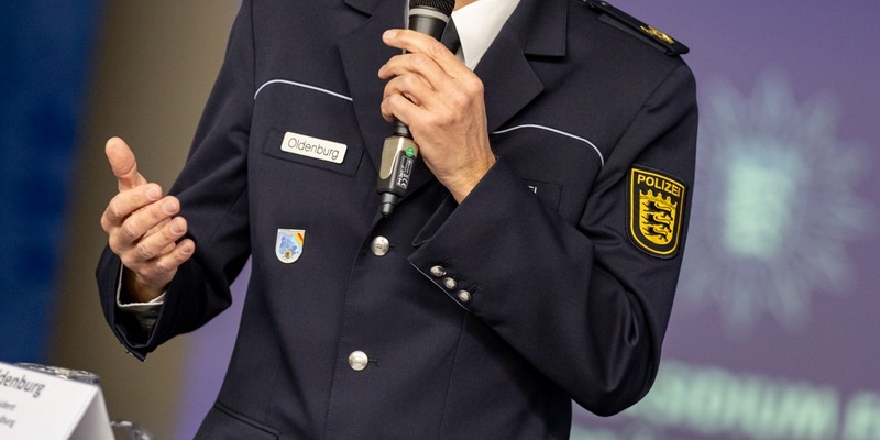 POL-FR: Breiter Praxischeck für den Taser bei der Polizei Baden-Württemberg - Foto: presseportal.de