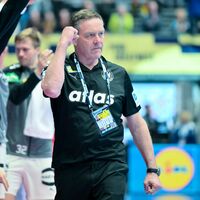 Bundestrainer Alfred Gislason steht mit den deutschen Handballern bei der EM unter Druck. - Foto: Sina Schuldt/dpa