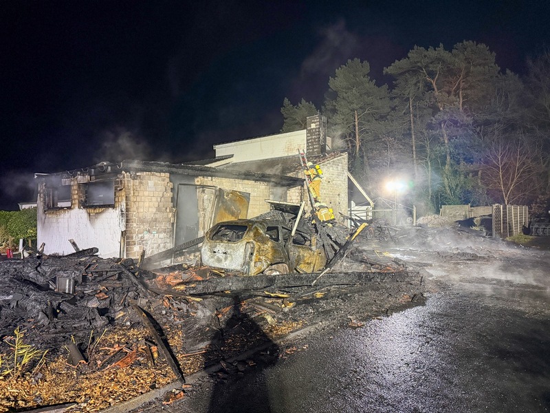 FW Osterholz-Scharm.: Gebäudebrand - Foto: presseportal.de