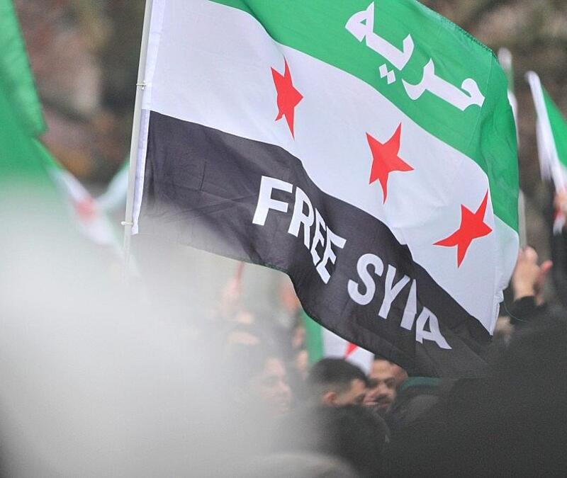 Syrer in Deutschland feiern den Sturz von Assad in Syrien (Archiv) - Foto: via dts Nachrichtenagentur