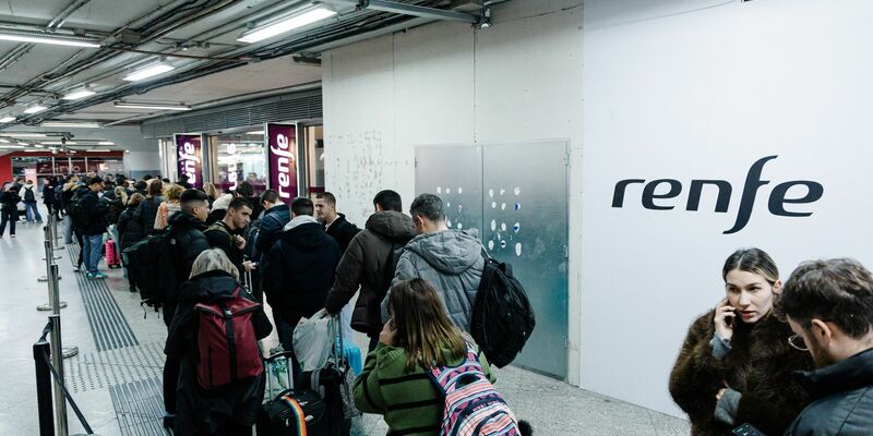 Unter den Todesopfern ist einer der Lokführer. - Foto: Carlos Luján/EUROPA PRESS/dpa