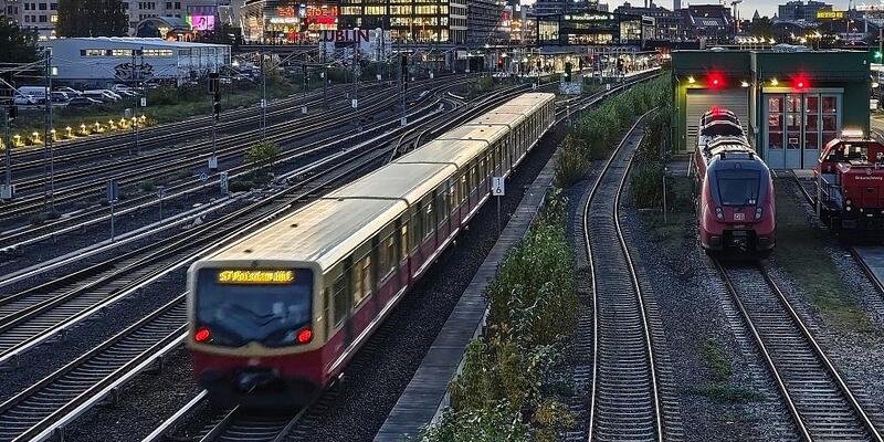 S-Bahn in Berlin (Archiv) - Foto: via dts Nachrichtenagentur