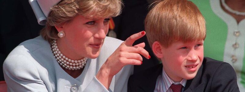 Den tragischen Unfalltod seiner Mutter, Prinzessin Diana, lastet Harry den Paparazzi an. (Archivbild) - Foto: Martin Keene/PA Wire/dpa