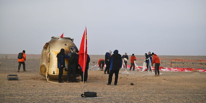 Die «Shenzhou 20» musste wegen eines Schadens länger als geplant im All bleiben.  - Foto: Li Zhipeng/XinHua/dpa