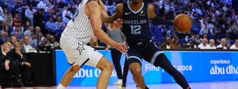 Wagner (links) und die Magic verloren in London gegen die Grizzlies um Morant. - Foto: Bradley Collyer/PA Wire/dpa