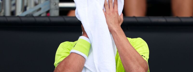 Daniel Altmaier traf in Melbourne zwei Sätze lang fast keinen Ball. - Foto: Frank Molter/dpa