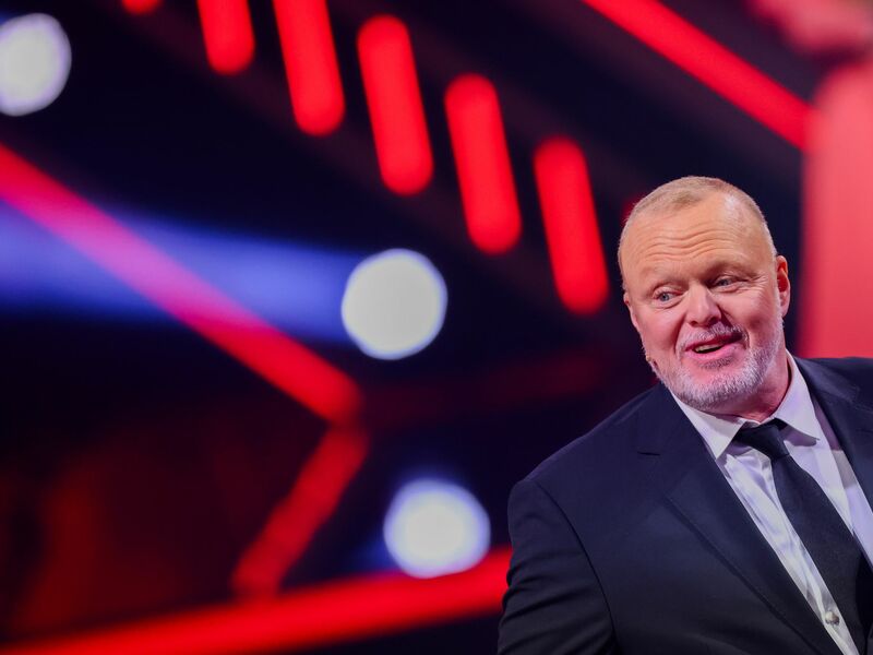 Zusammen mit Barbara Schöneberger übernimmt Entertainer Stefan Raab eine neue Samstagabend-Show. (Archivbild) - Foto: Rolf Vennenbernd/dpa